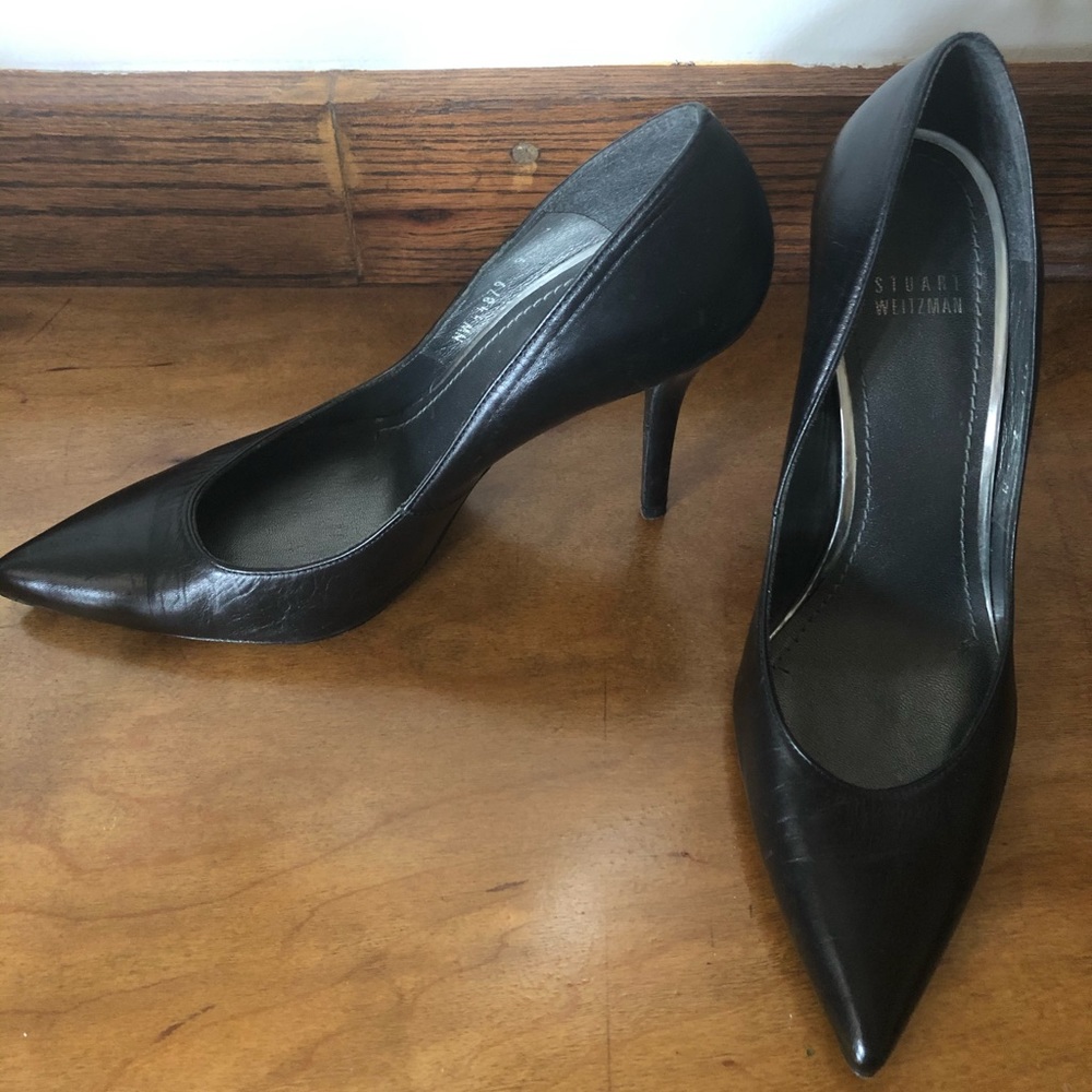 NWOB Stuart Weitzman Classic Point Toe Skinny Heel